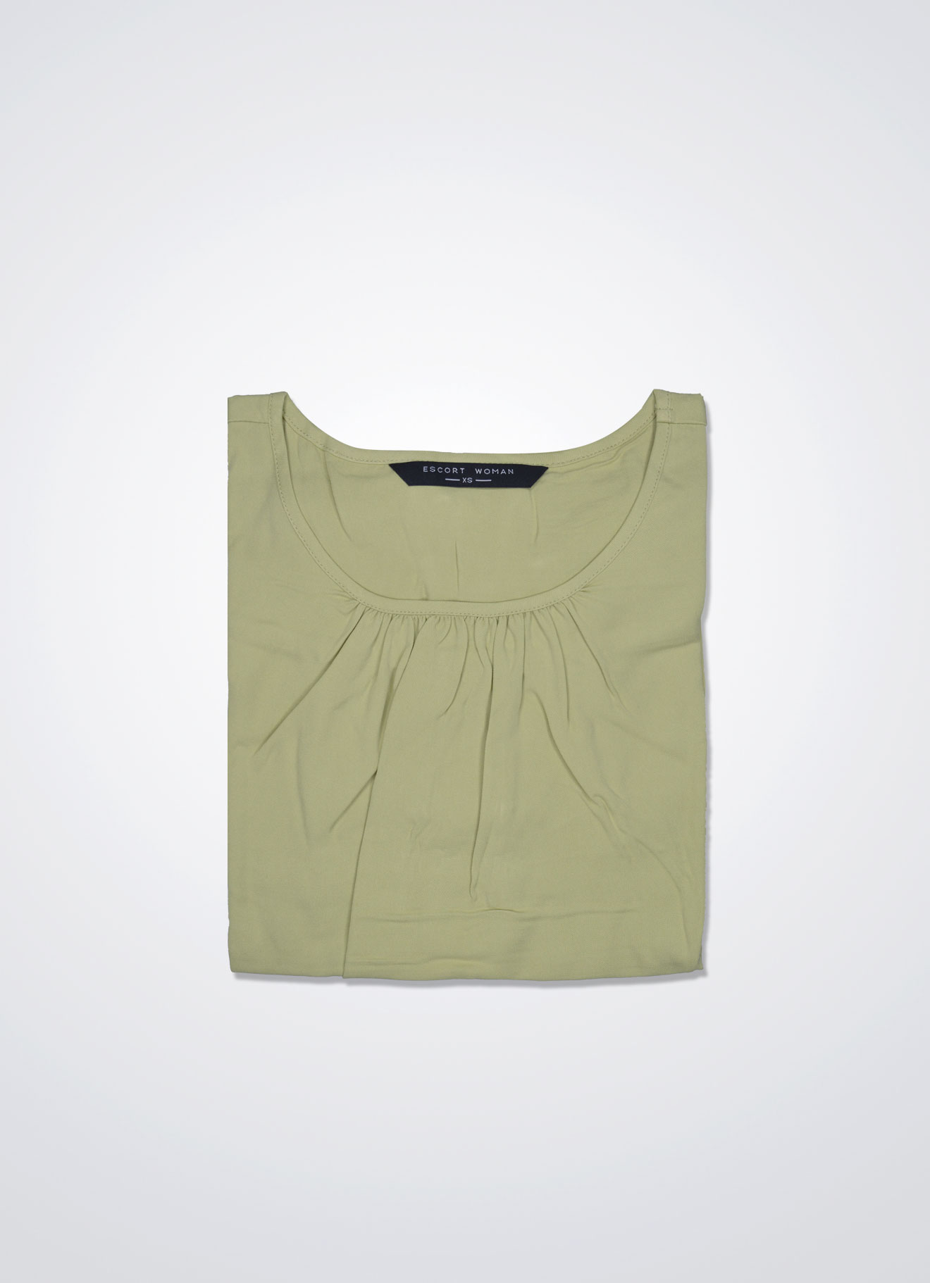 Beechnut by Round-Neck Blouse