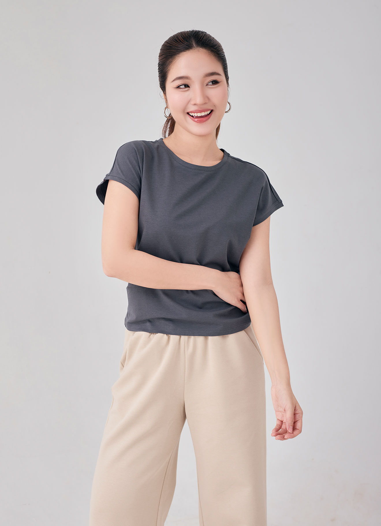 Black-Ink by Sleeve Blouse