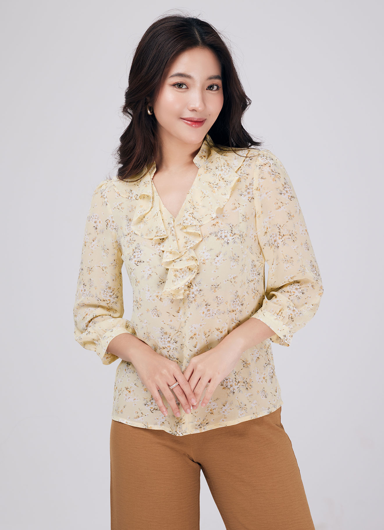 Double-Cream by Pleated Blouse