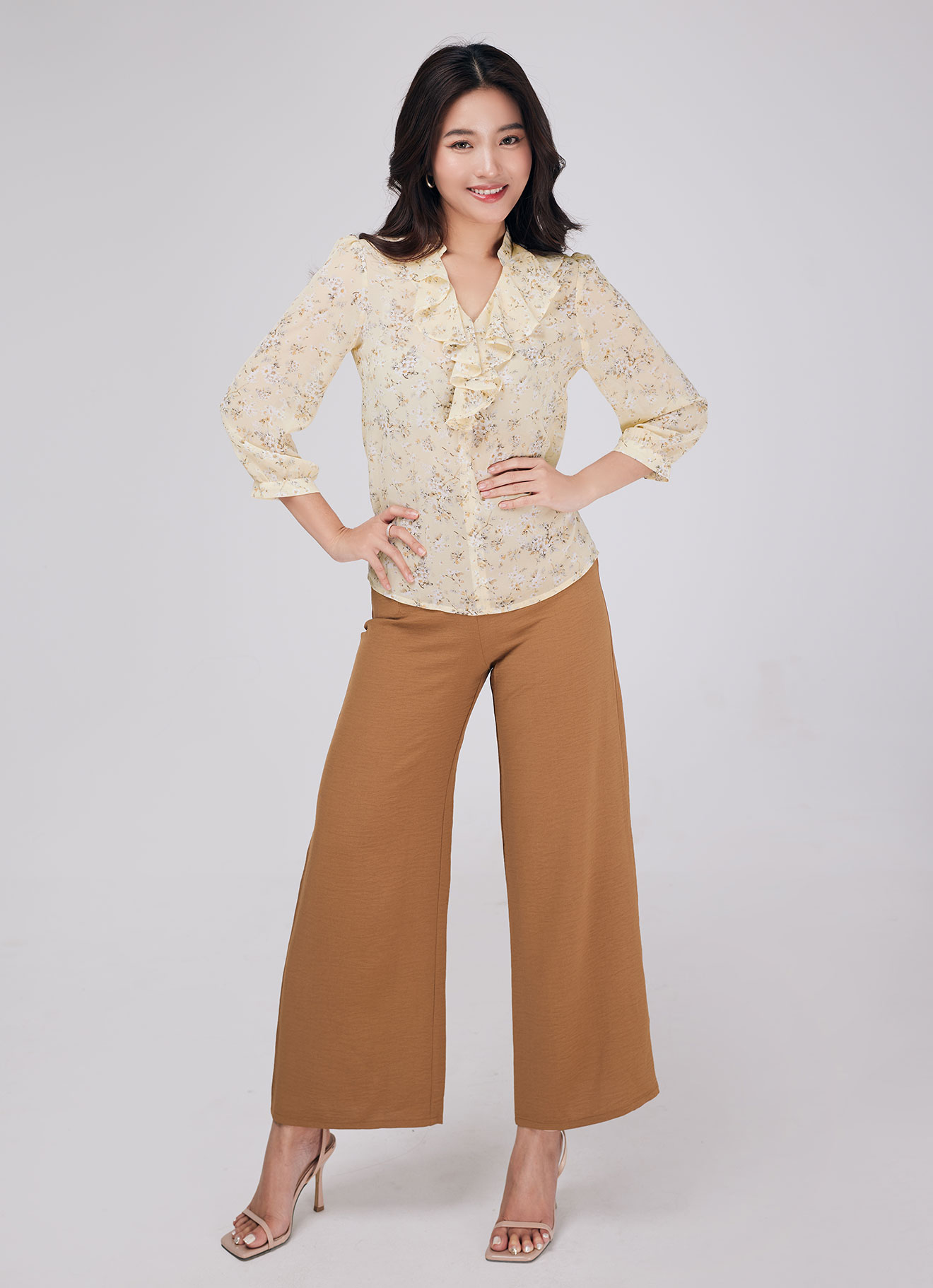 Double-Cream by Pleated Blouse