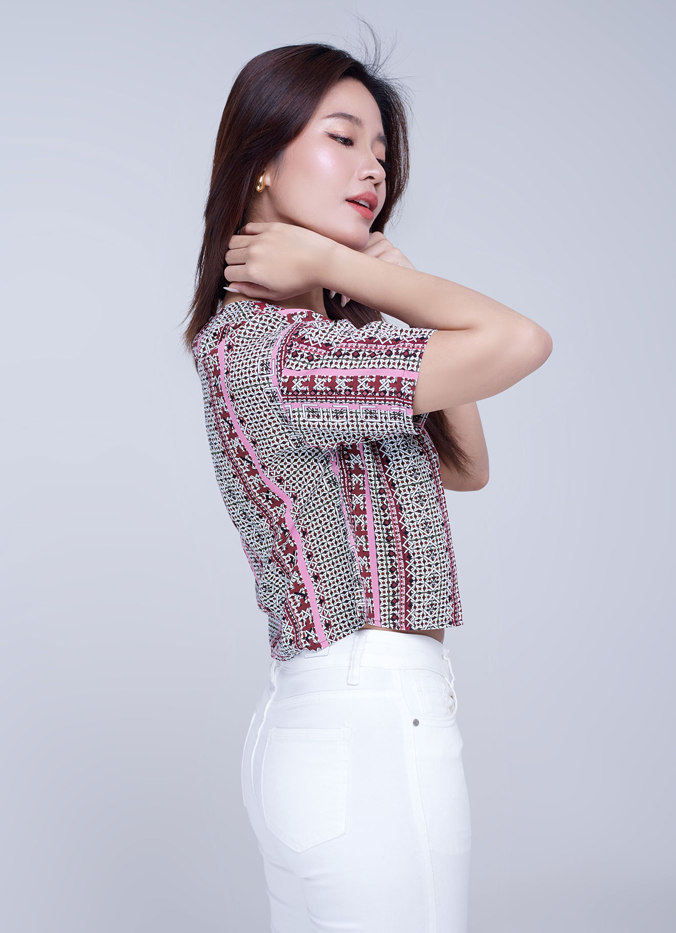 Peony  by Sleeve Blouse