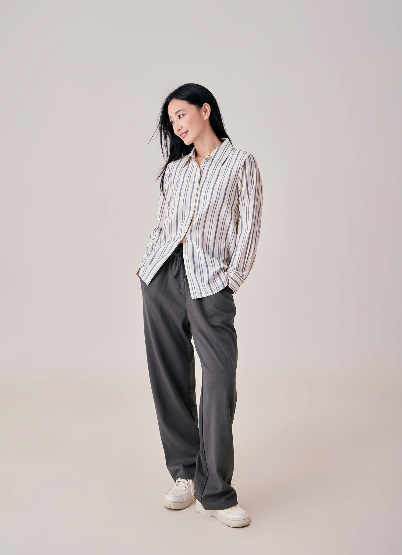 Beluga by STRIPED SHIRT