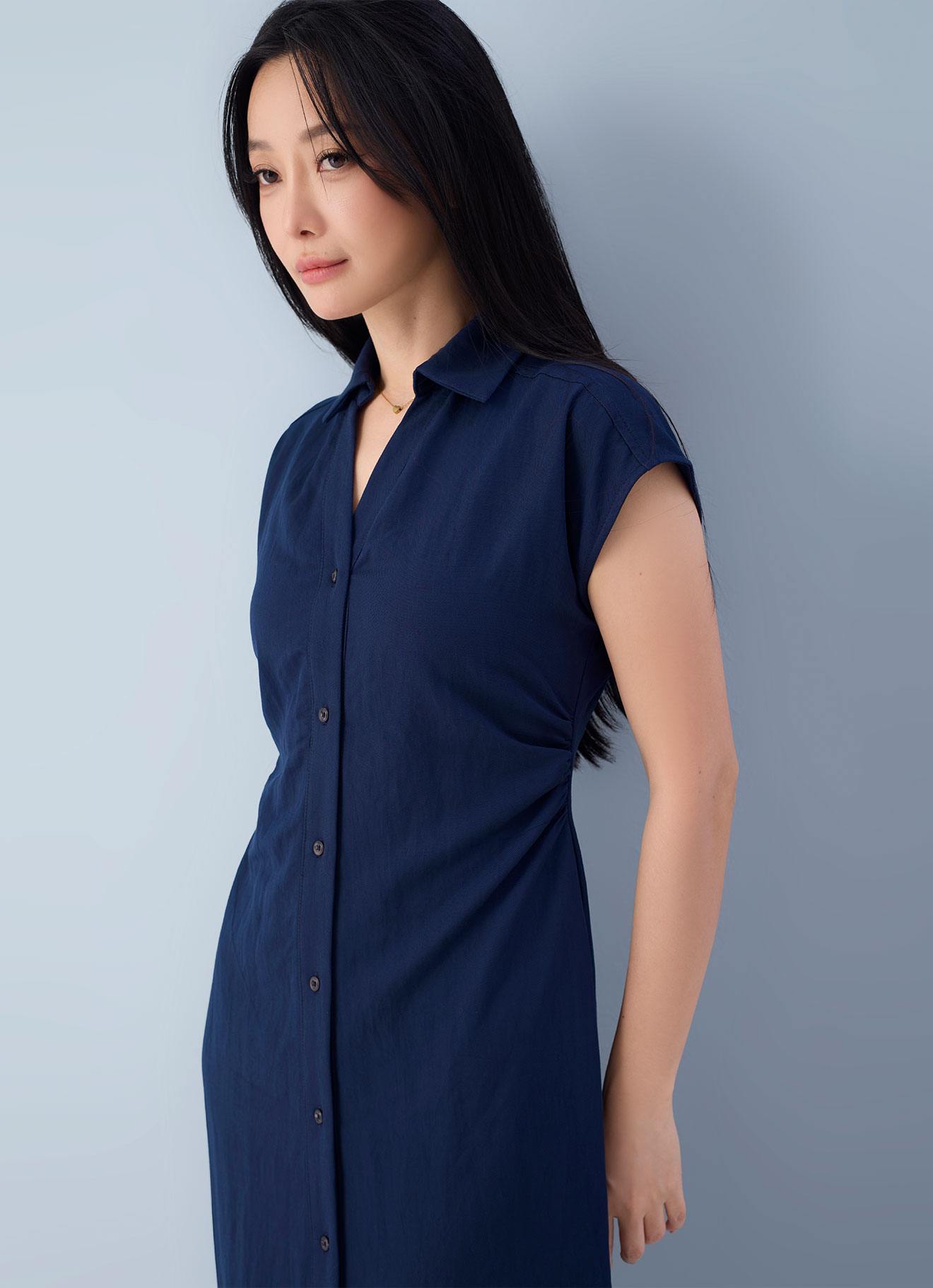 Black-lris  by Collared Sleeveless Maxi Dress