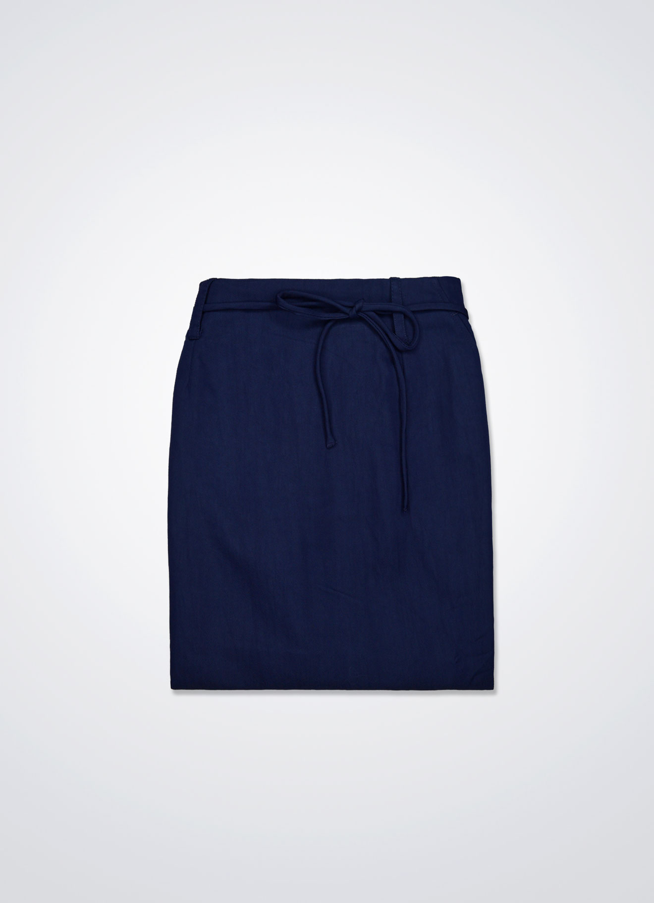 Black-lris by Midi Skirt