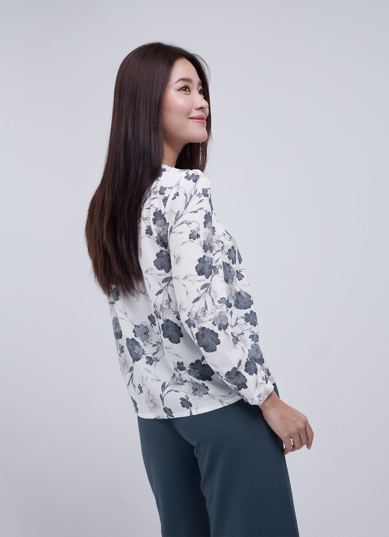 Blanc-de-Blanc by Floral Printed Blouse