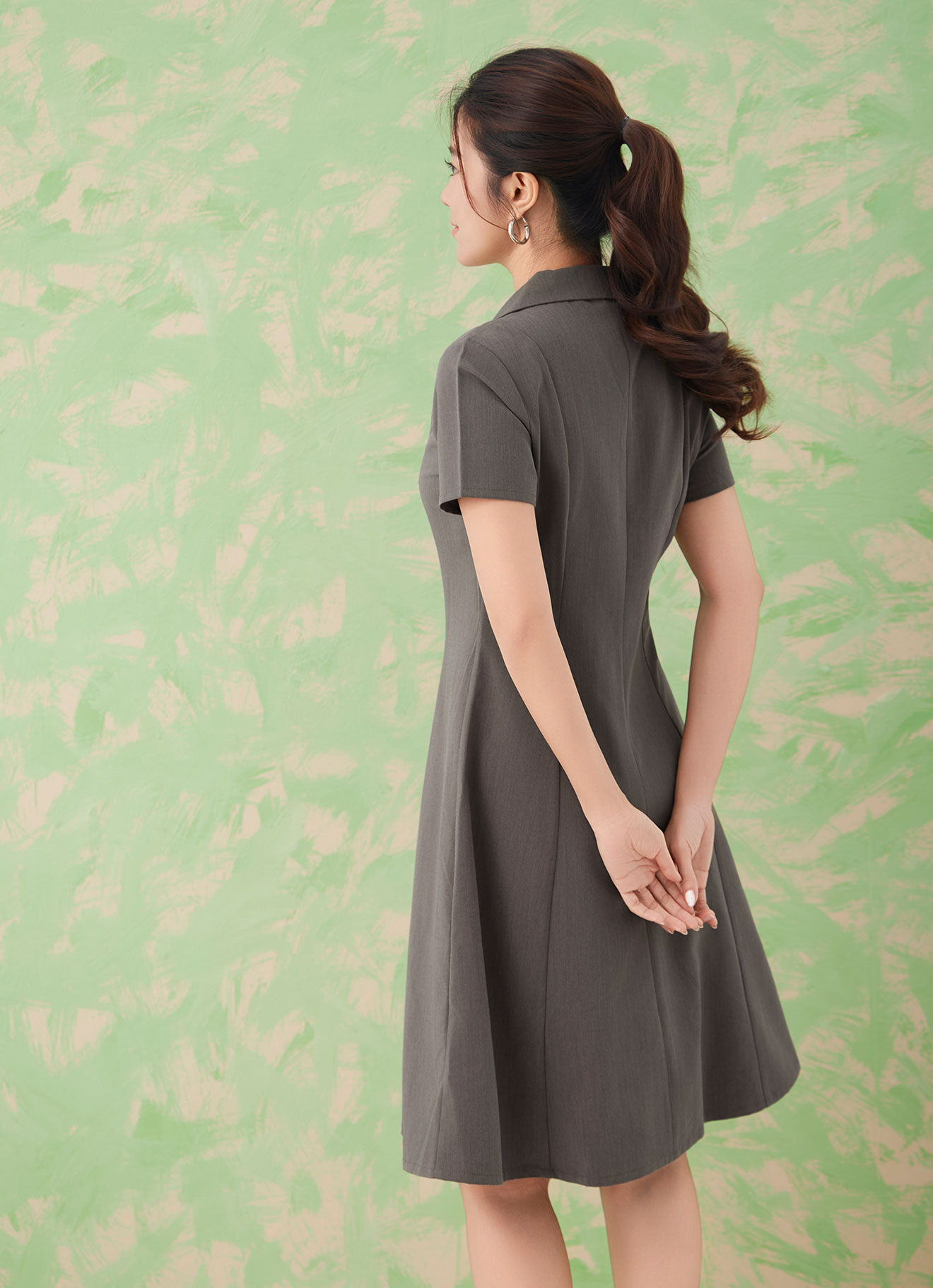 Bungee-Cord by Sleeve Dress