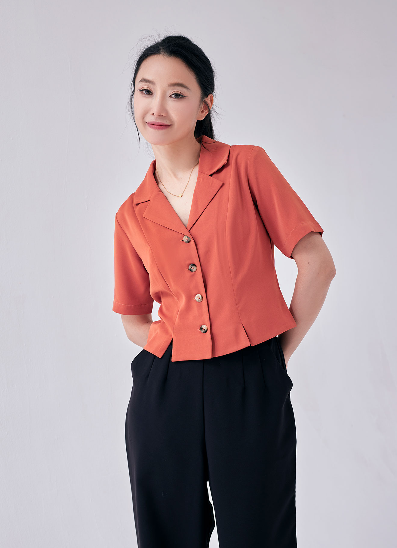 Chili by Sleeve Blouse