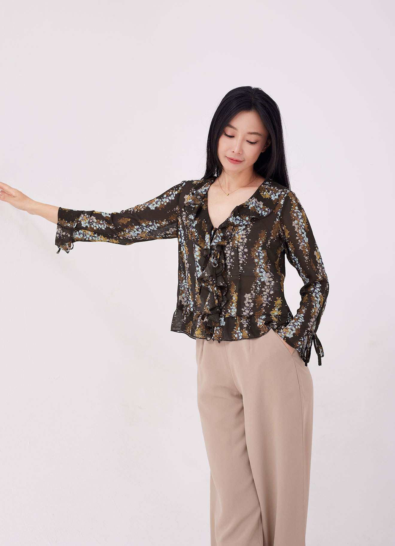 Cub by Pleated Blouse