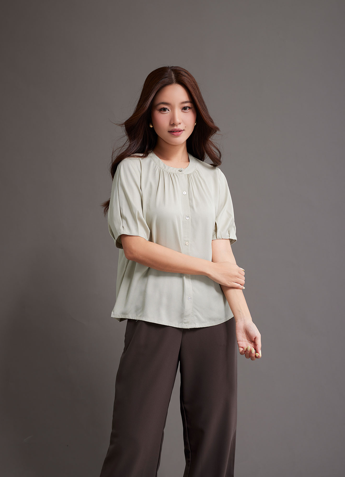 Fog-Green by Sleeve Blouse