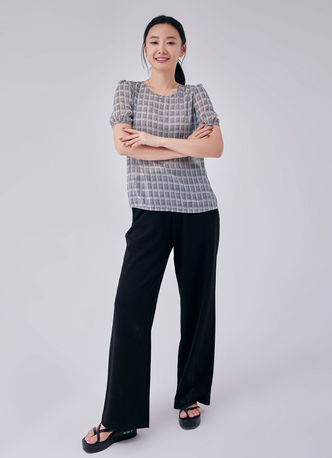 Frost-Gray by Sleeve Blouse