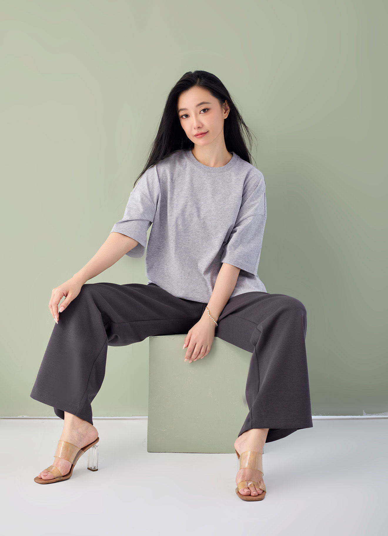 High-rise by Sleeve Top