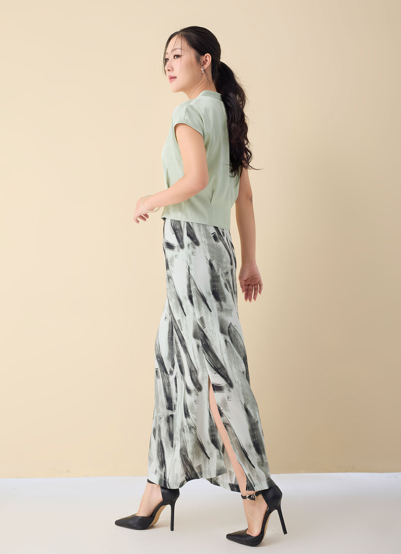 Laurel-Wreath by Casual Maxi Skirt