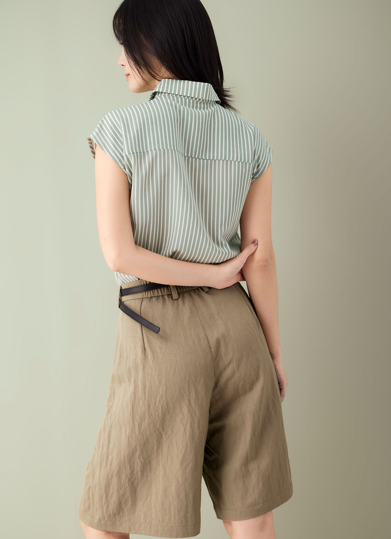 Lily-Pad by Sleeveless Striped Shirt