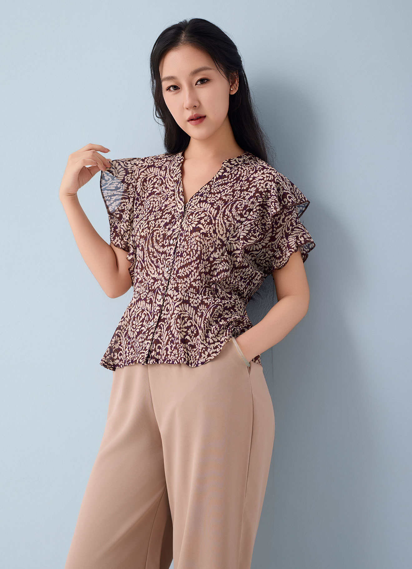Monk's-Robe by Bloom Ruffle Blouse