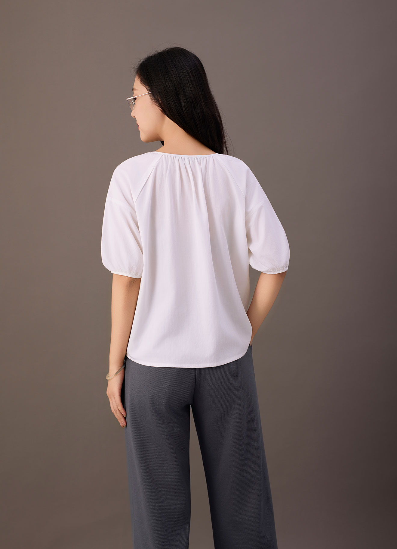 Snow-White by Sleeve Blouse