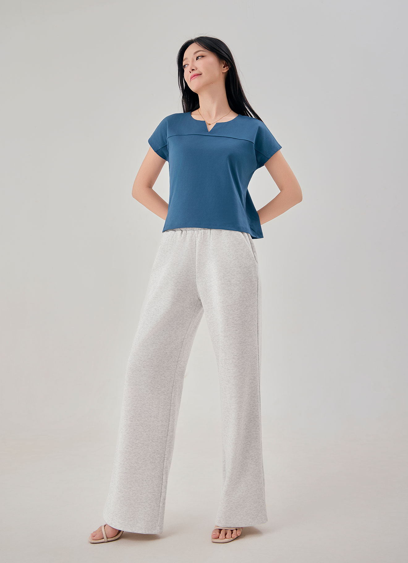 Star-White by Elastic waist wide-Leg Pants