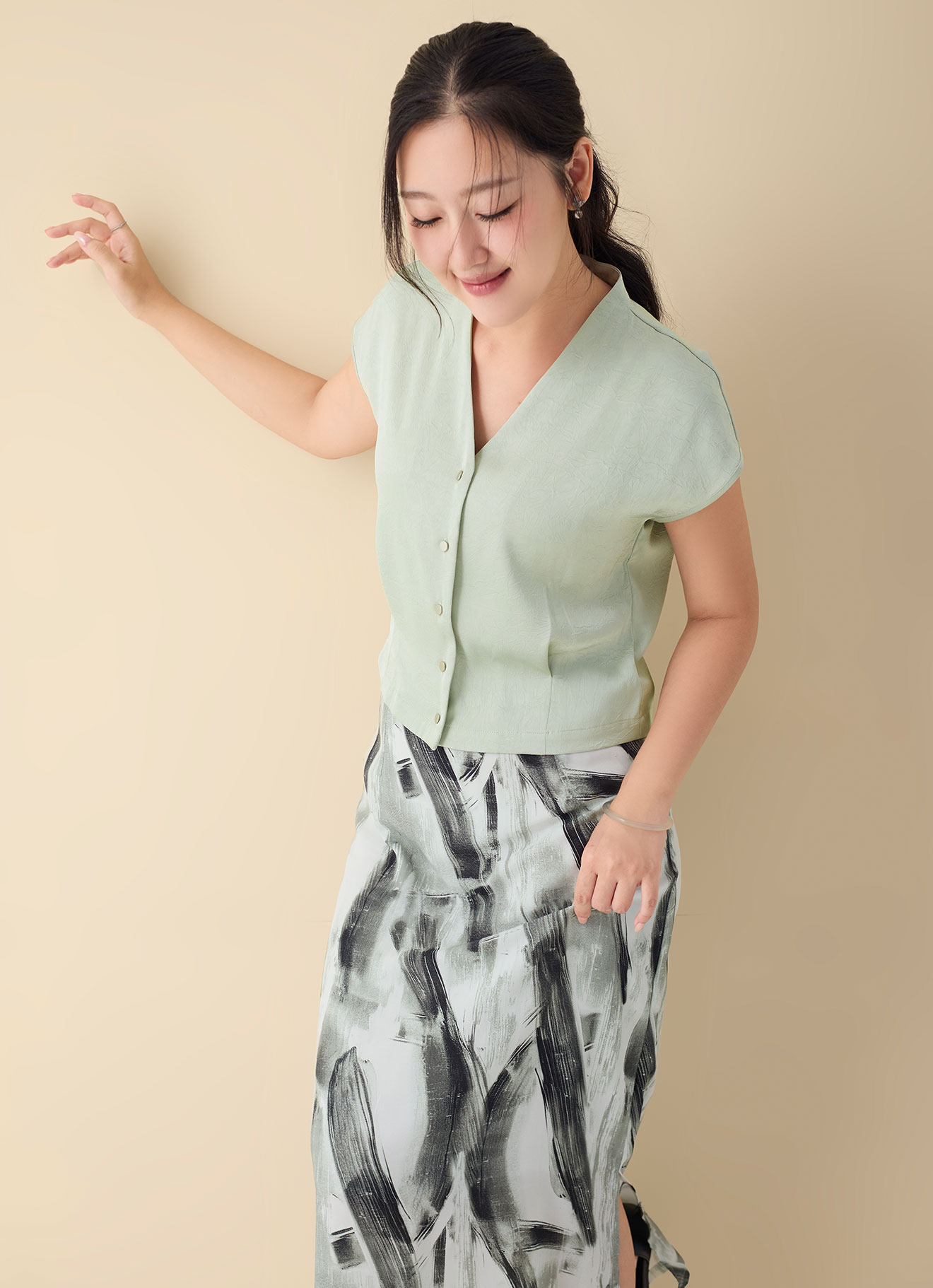 Swamp by V-Neck Top