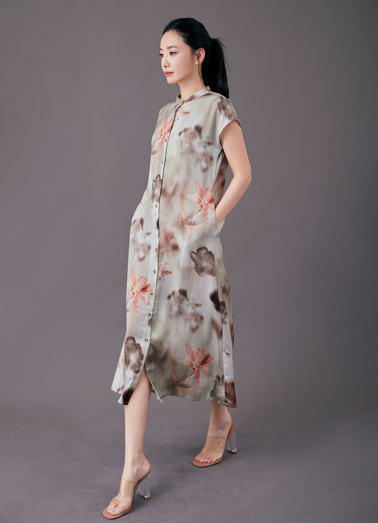 White-Asparagus  by Sleeve Dress