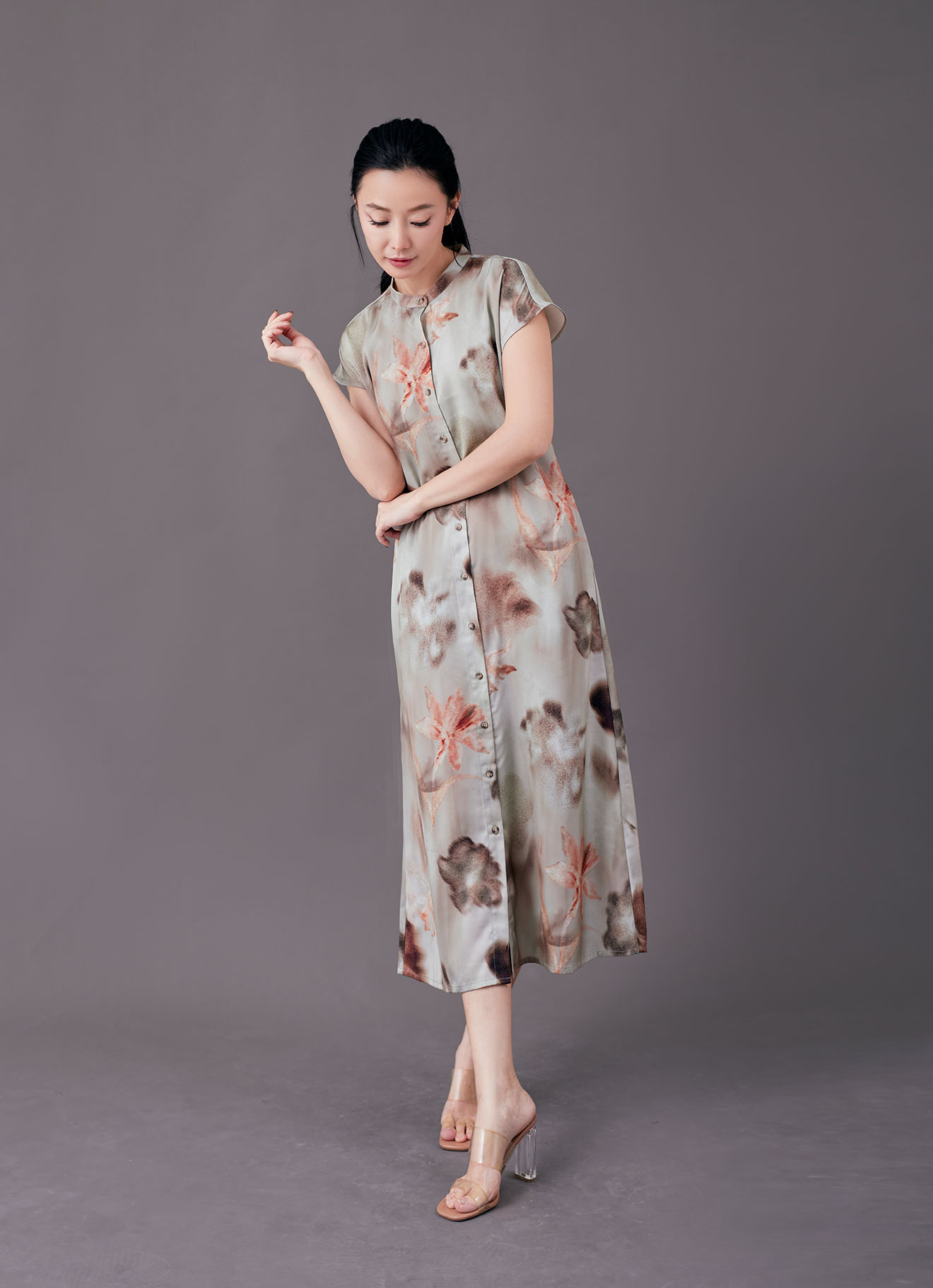 White-Asparagus  by Sleeve Dress