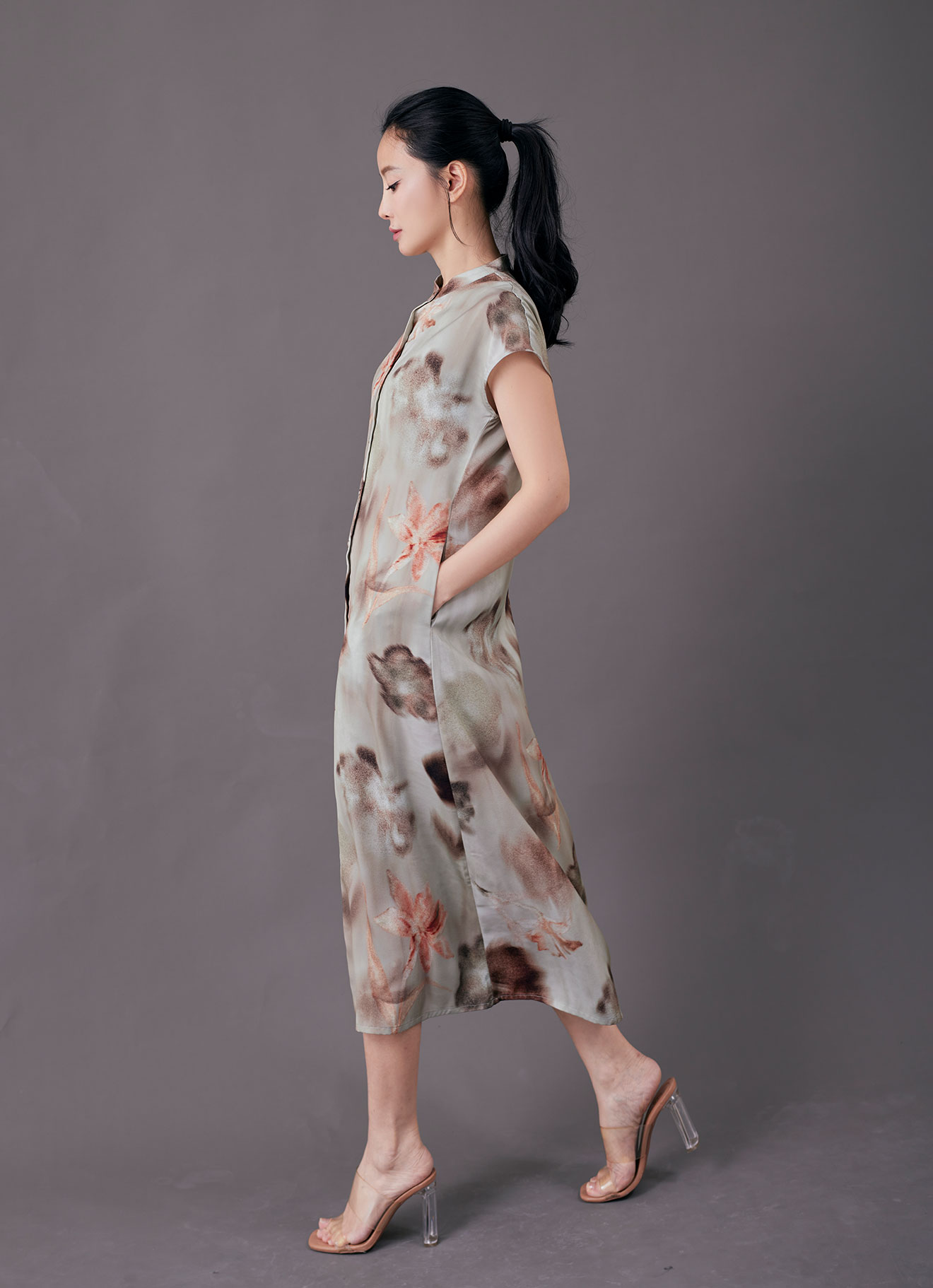 White-Asparagus  by Sleeve Dress