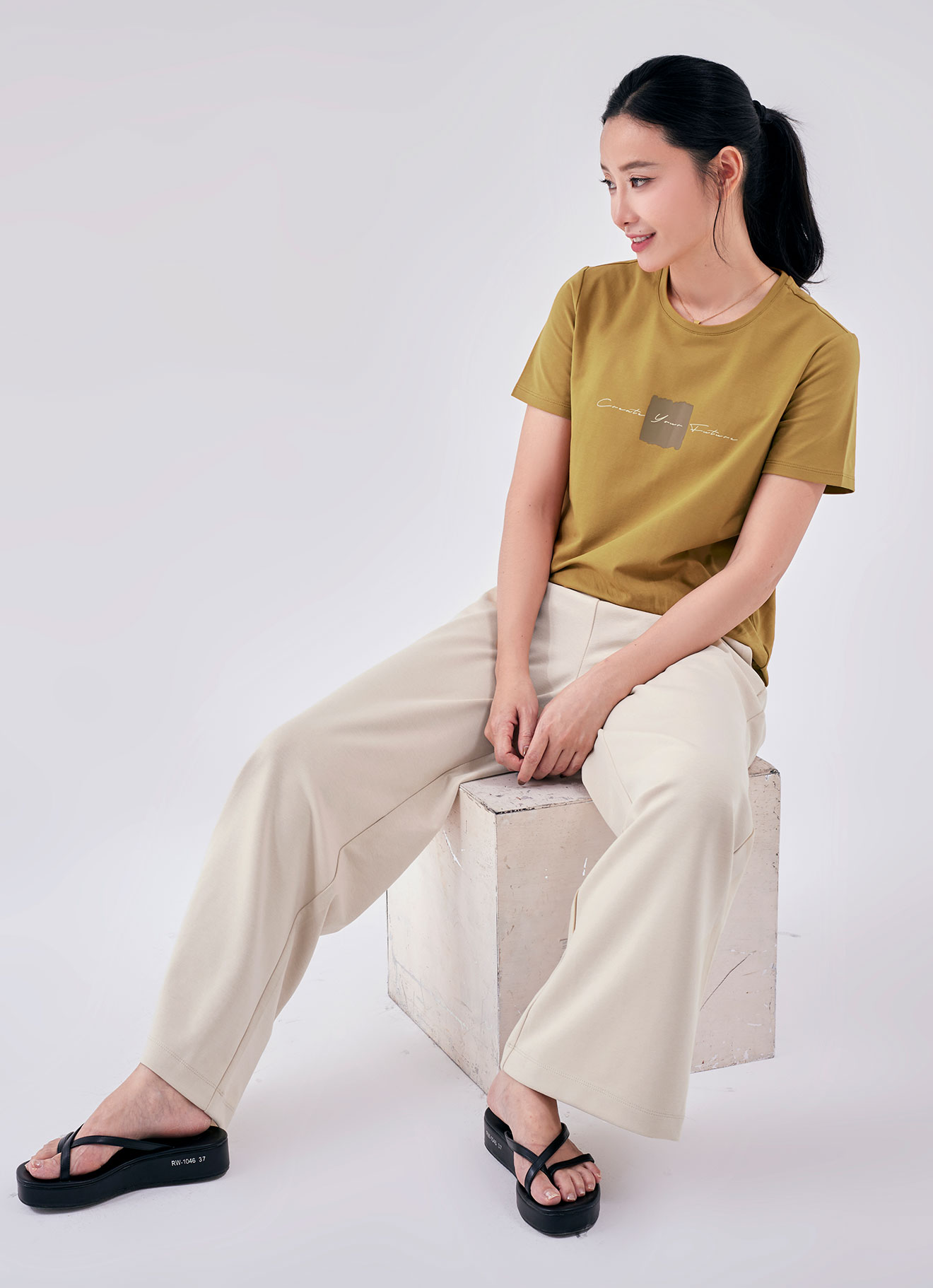 Wood-Thrush by Printed Top